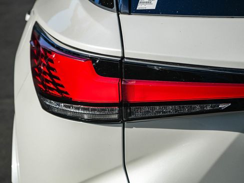 Used 2025 Lexus RX 350 Premium FWD image 7