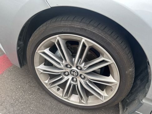 Used 2021 Toyota Avalon Limited w/ Advanced Safety Package FWD image 6