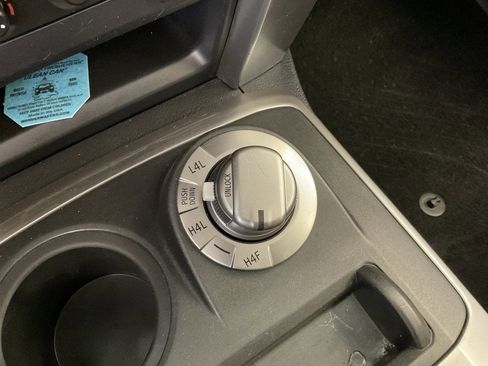 Used 2016 Toyota 4Runner Limited image 18