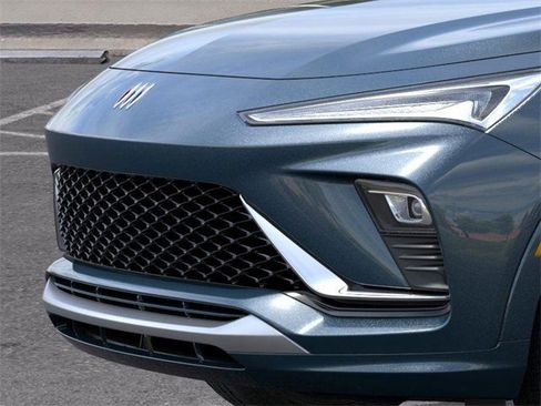New 2026 Buick Envista Avenir image 13