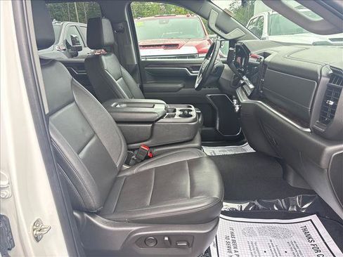 Certified 2025 GMC Sierra 1500 SLT AWD/4WD image 23