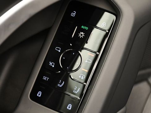 Certified 2025 Audi Q5 Premium w/ Convenience Package image 30