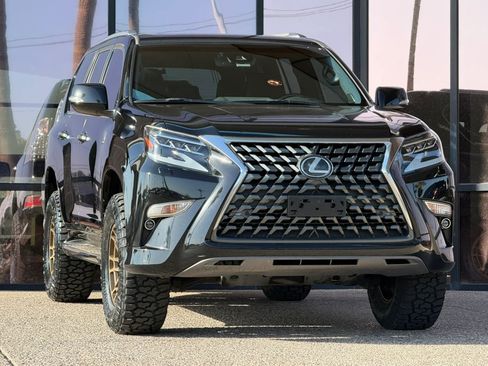 Used 2020 Lexus GX 460 Premium w/ Premium Package AWD/4WD image 18
