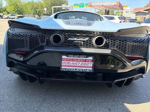 Used 2023 McLaren Artura RWD image 20