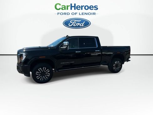 Used 2024 GMC Sierra 3500 Denali Ultimate AWD/4WD image 7