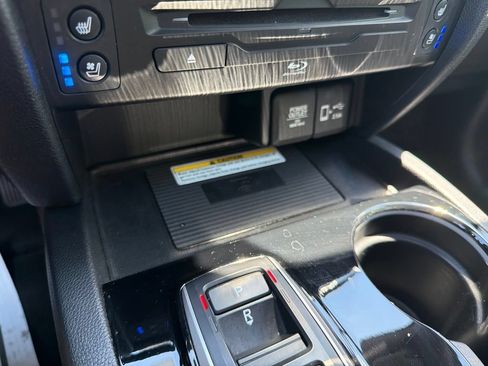 Used 2020 Honda Pilot Elite image 36