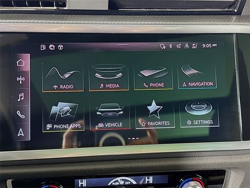 Used 2022 Audi Q3 2.0T Premium Plus w/ Premium Plus Package image 38