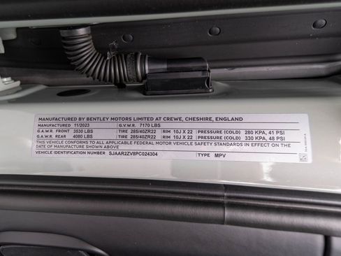 Used 2023 Bentley Bentayga Speed AWD/4WD image 46