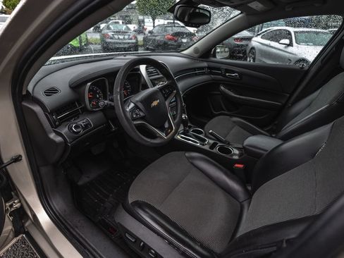 Used 2015 Chevrolet Malibu LT w/ Power Convenience Package FWD image 17