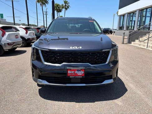 New 2025 Kia Sorento S w/ Panoramic Sunroof Package image 2