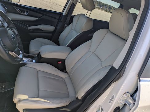 Used 2022 Subaru Ascent Limited w/ Technology Package image 19