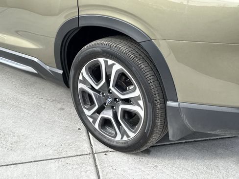 Used 2023 Subaru Ascent Touring w/ Popular Package #2A image 8