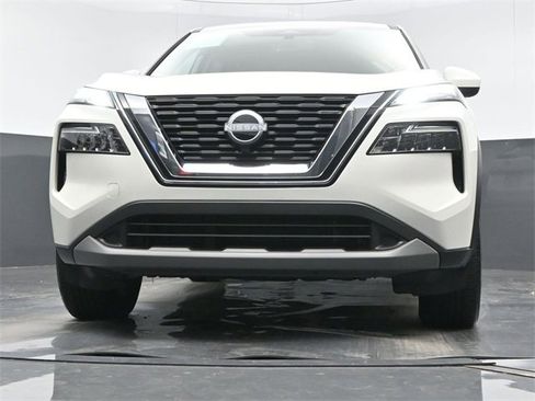 Used 2023 Nissan Rogue SV image 22