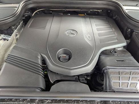 New 2025 Mercedes-Benz GLS 450 4MATIC image 16