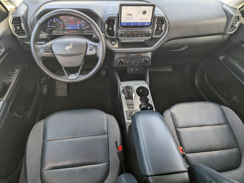 Used 2022 Ford Bronco Sport Outer Banks w/ Tech Package AWD/4WD image 23