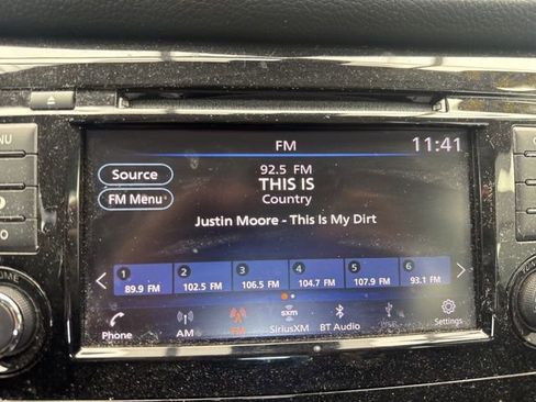 Used 2020 Nissan Rogue S image 17