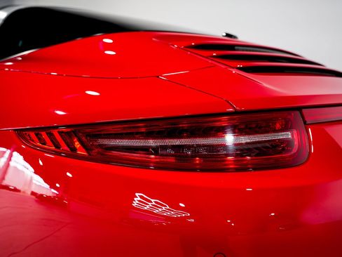 Used 2015 Porsche 911 Targa 4S AWD/4WD image 34