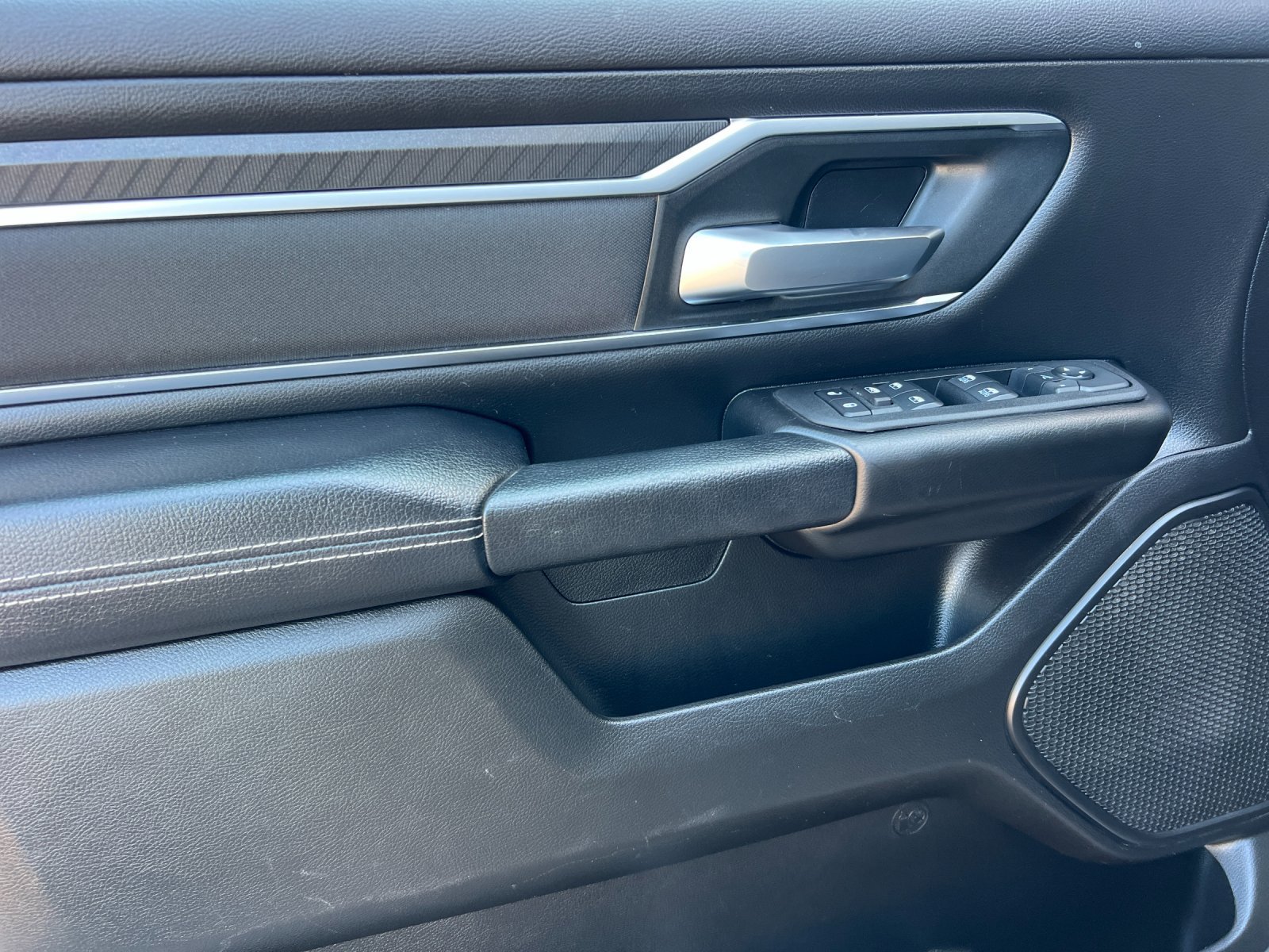 Used 2025 RAM 1500 Big Horn AWD/4WD image 10