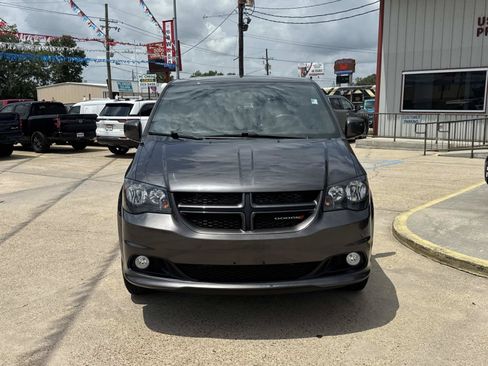 Used 2016 Dodge Grand Caravan R/T w/ Safety Sphere Group FWD image 3