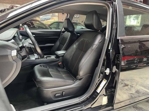 Used 2019 Nissan Altima 2.5 SR FWD image 20