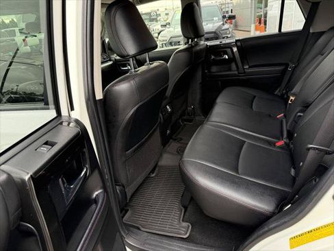 Certified 2023 Toyota 4Runner TRD Off-Road Premium w/ Moonroof Package AWD/4WD image 18