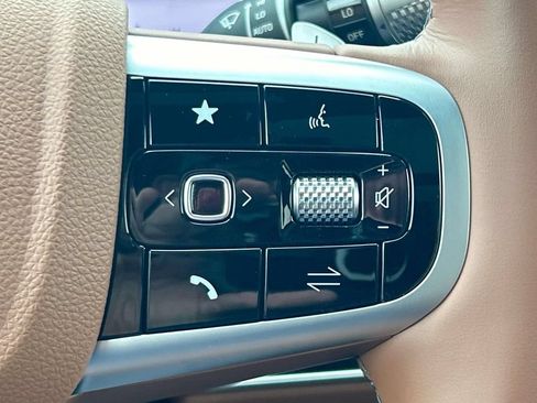 New 2026 Genesis GV70 2.5T Advanced AWD/4WD image 29