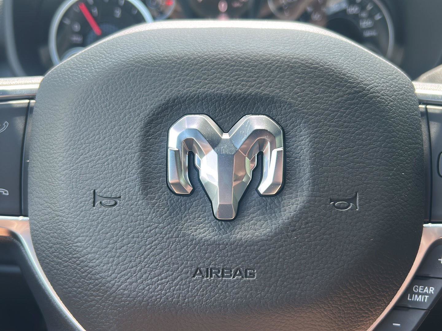New 2026 RAM 3500 Big Horn AWD/4WD image 28