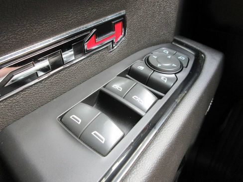 Certified 2022 GMC Sierra 1500 AT4 w/ AT4 Premium Package AWD/4WD image 34