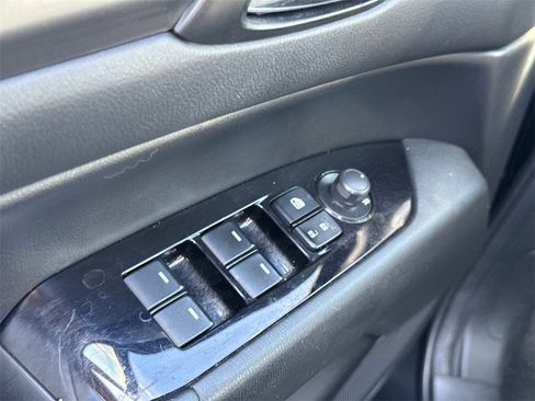 Used 2021 MAZDA CX-5 Touring image 10
