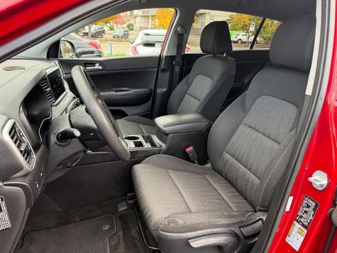 Used 2021 Kia Sportage LX image 8