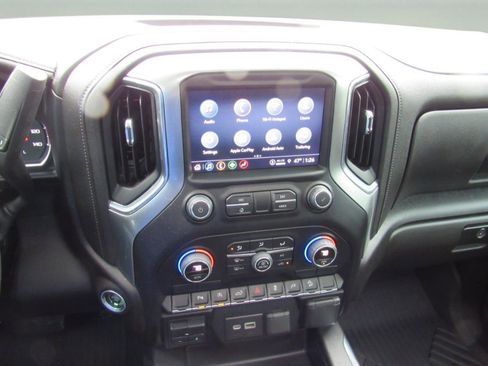 Used 2022 Chevrolet Silverado 1500 LTZ image 29