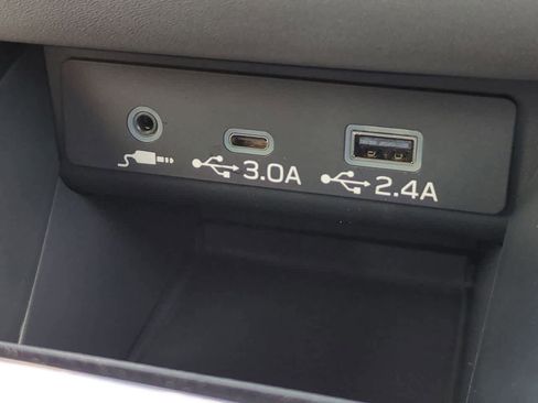 Used 2025 Subaru Legacy Premium image 31