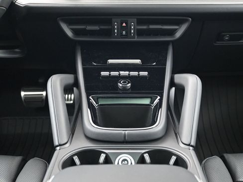 New 2026 Porsche Cayenne S image 10