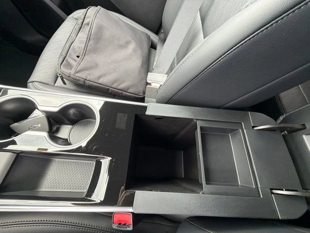 New 2027 Chevrolet Equinox LT w/ Convenience Package II FWD image 34