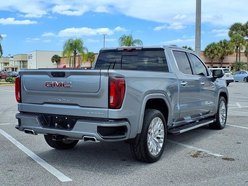Used 2024 GMC Sierra 1500 Denali w/ Technology Package AWD/4WD image 7