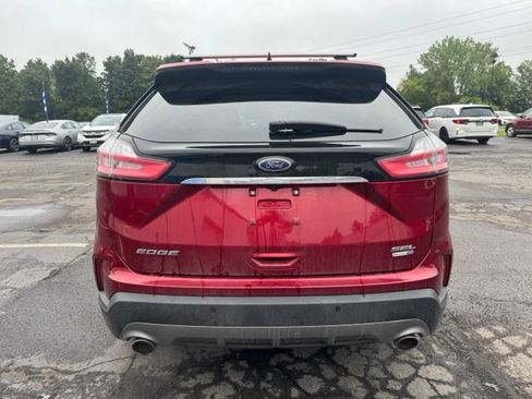 Used 2019 Ford Edge SEL w/ Equipment Group 201A AWD/4WD image 3