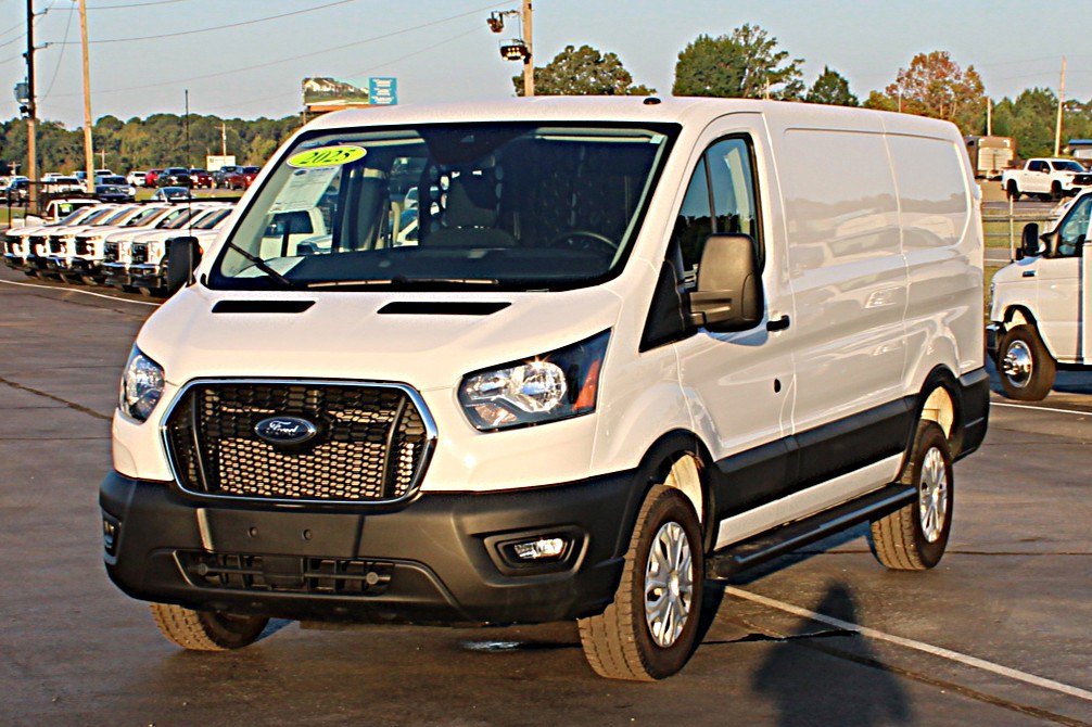 Used 2025 Ford Transit 250 Low Roof w/ Exterior Upgrade Package RWD image 2