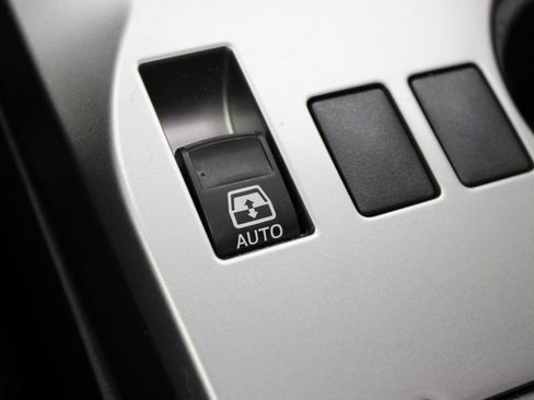 Used 2023 Toyota 4Runner Limited AWD/4WD image 16