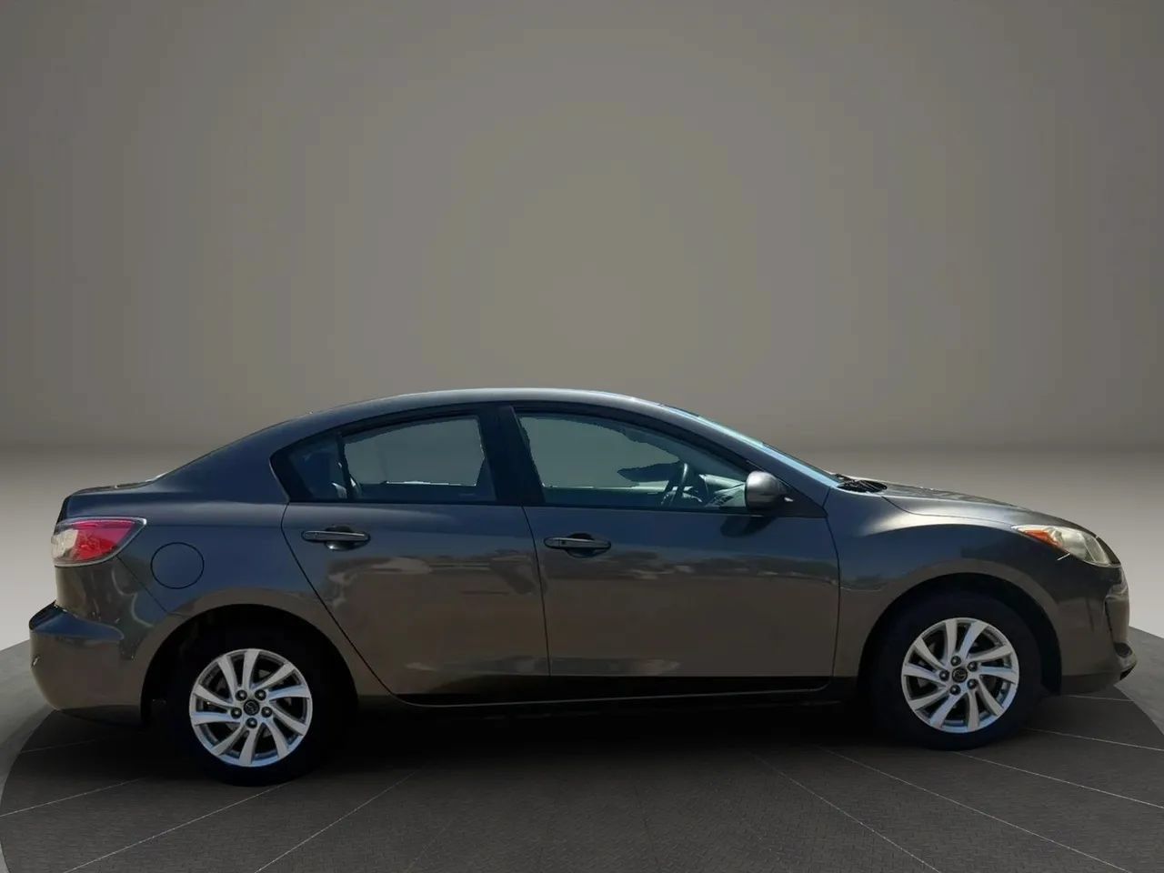 Used 2013 MAZDA MAZDA3 i Touring FWD image 4