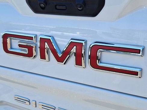 Used 2025 GMC Sierra 1500 AT4 AWD/4WD image 24