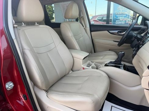Used 2019 Nissan Rogue SL w/ Premium Package AWD/4WD image 17