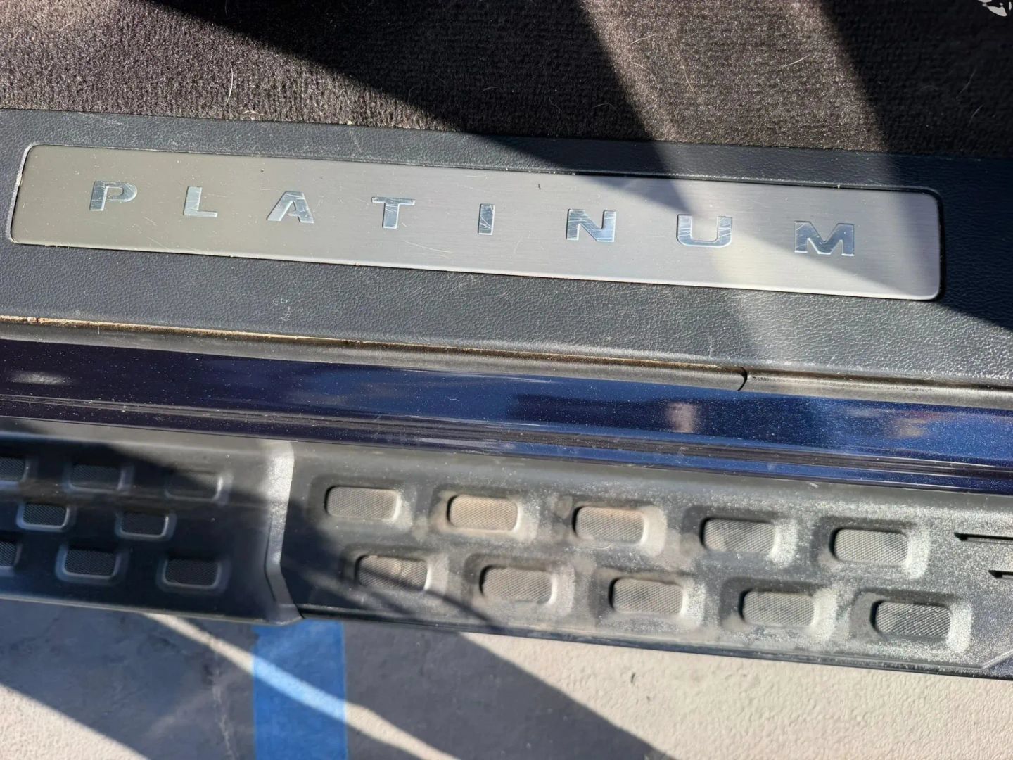 Used 2022 Ford F150 Lightning Platinum AWD/4WD image 38