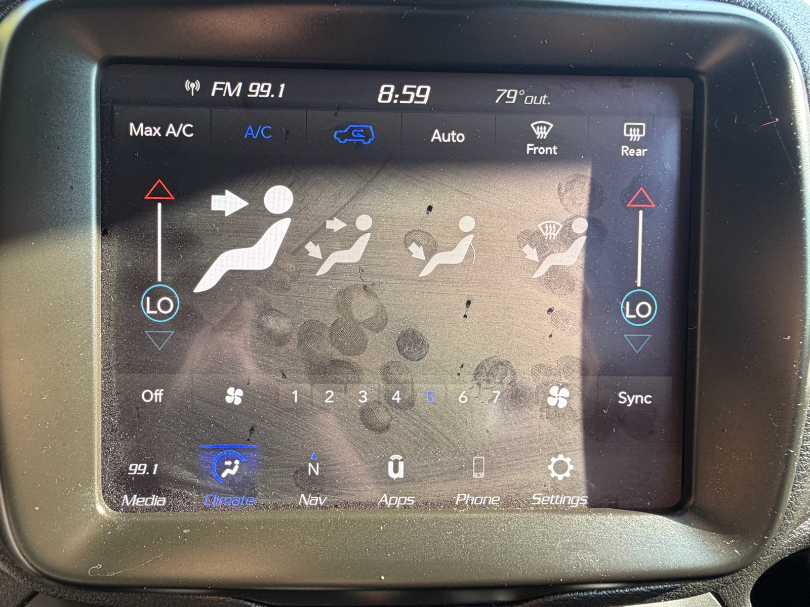 Used 2023 Jeep Renegade Latitude AWD/4WD image 38