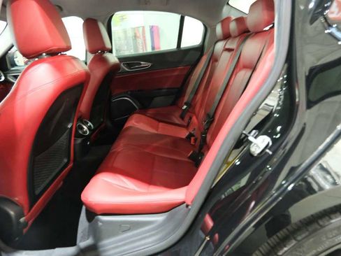Used 2018 Alfa Romeo Giulia Ti w/ Nero Edizione RWD image 20