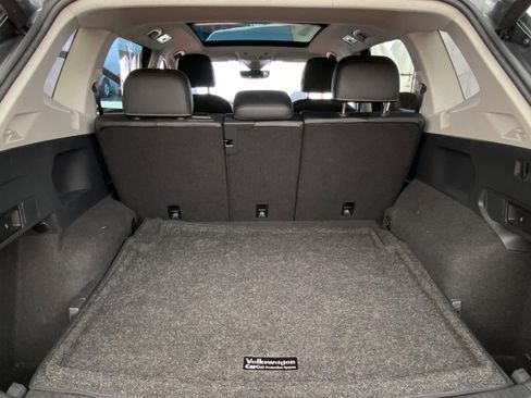 Used 2021 Volkswagen Tiguan SEL image 15