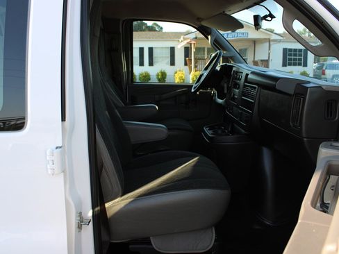 Used 2024 Chevrolet Express 2500 w/ Driver Convenience Package RWD image 21