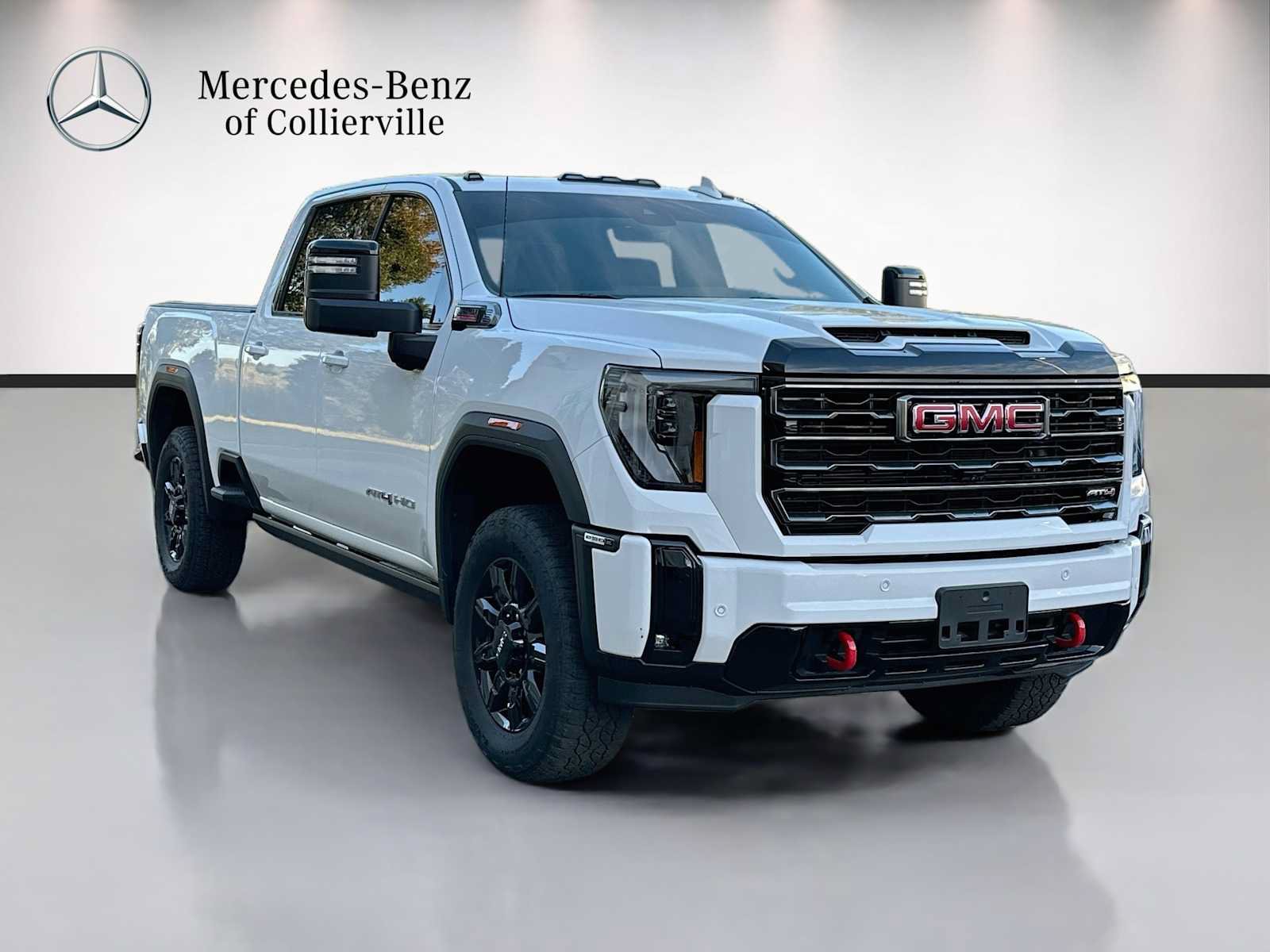 Used 2025 GMC Sierra 2500 AT4 w/ AT4 Premium Plus Package AWD/4WD image 3