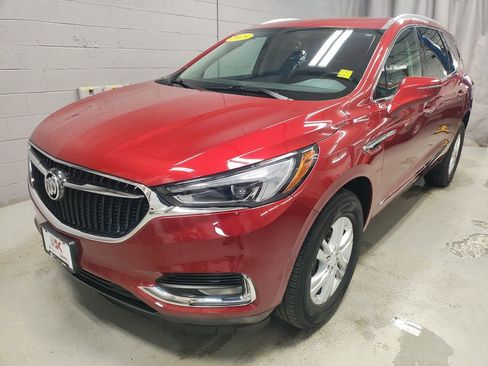 Used 2018 Buick Enclave Essence image 19