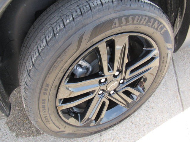 Used 2024 Chevrolet Trax ACTIV w/ Sunroof Package FWD image 33