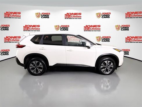 Certified 2023 Nissan Rogue SV image 17